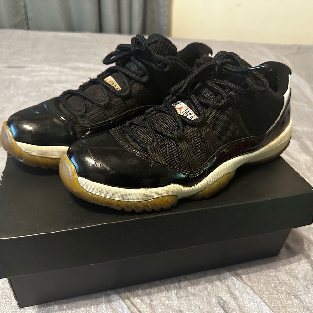 Jordan 11 Low Infared